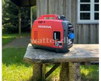 Honda EU22i Generator benzin 2,2 kVA